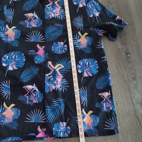Dutch Bros Coffee Tropical Hawaiian Black Floral Button Up Shirt Size Medium - Picture 7 of 7